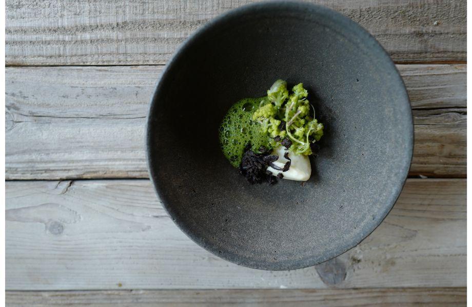 restaurant-awaiting-3