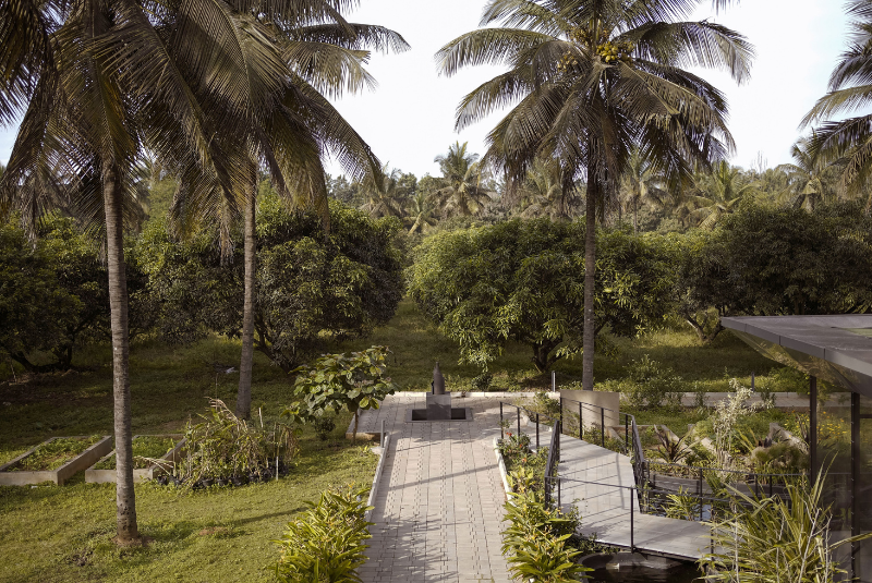 A50BR25-OTW-Farmlore-4